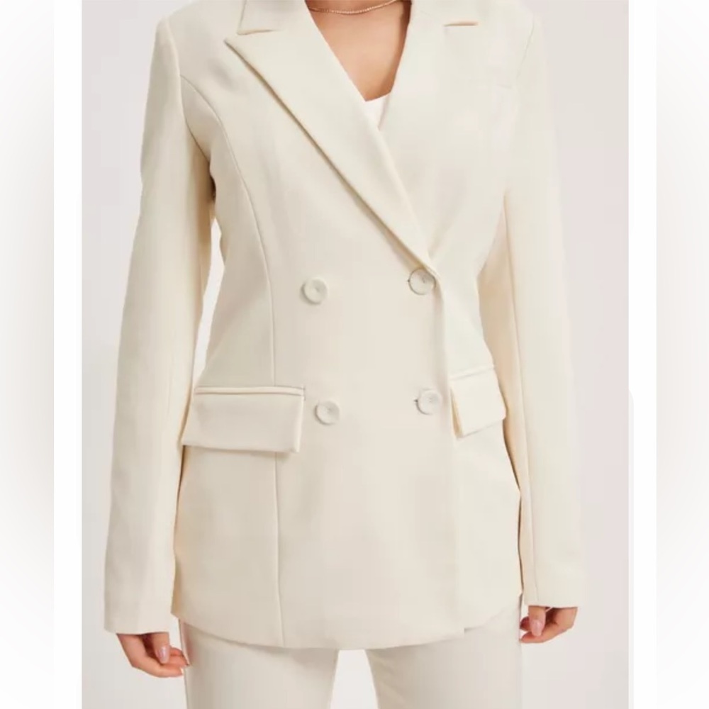 ZREDARA cream blazer